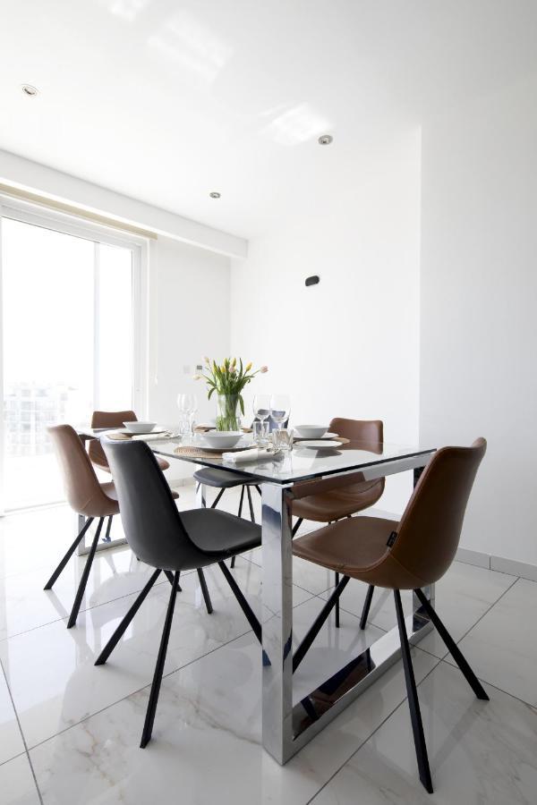 Luxurious 3 Bedroom With Breathtaking Views - Mmai1-1 Apartment *